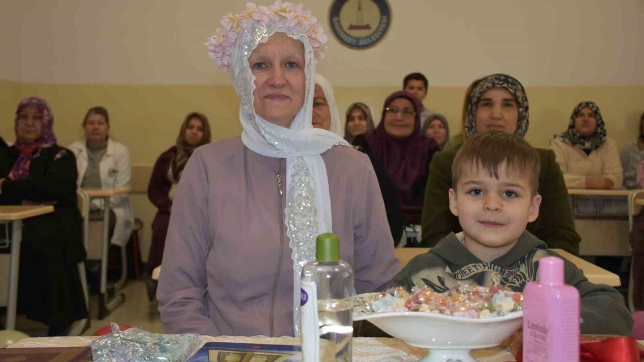 Gaziantep’te Kur’an-ı Kerim’den Etkilenen Alman Mıchaela Ingrıd Scheıthauer Müslüman Oldu