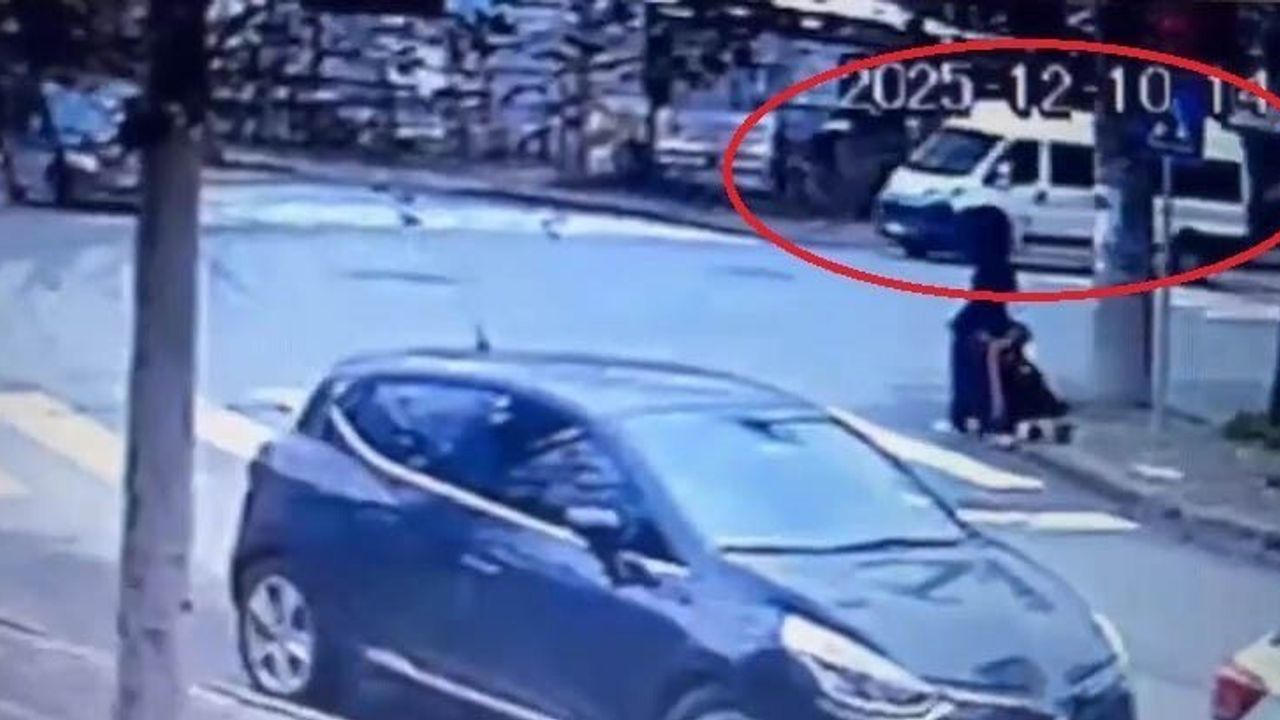 Gebze'de 10 Yaşındaki Çocuğun Minibüs Kazası Kamerada