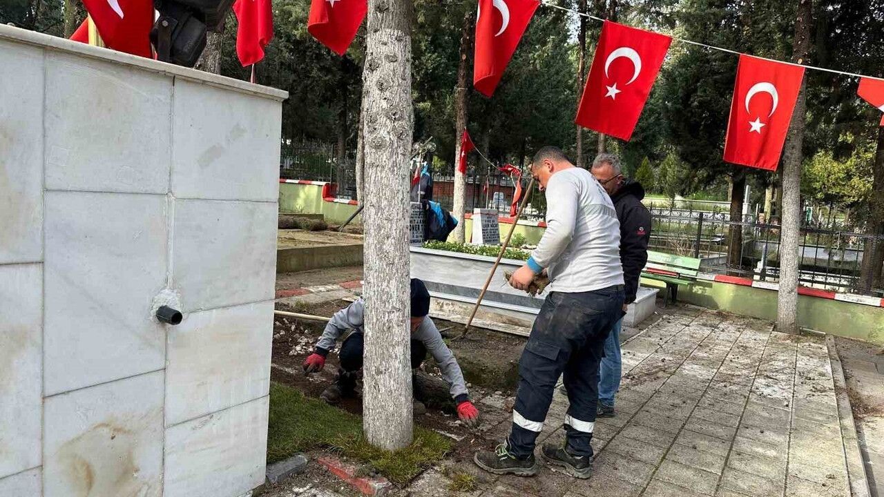 Gebze Şehitliği’nde Kapsamlı Bakım ve Onarım