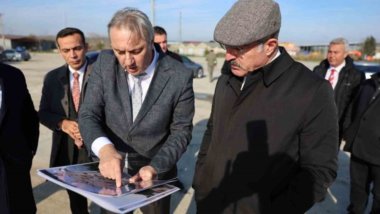 Gelibolu’da Yeni Feribot İskelesi İl Protokolü Tarafından İncelendi