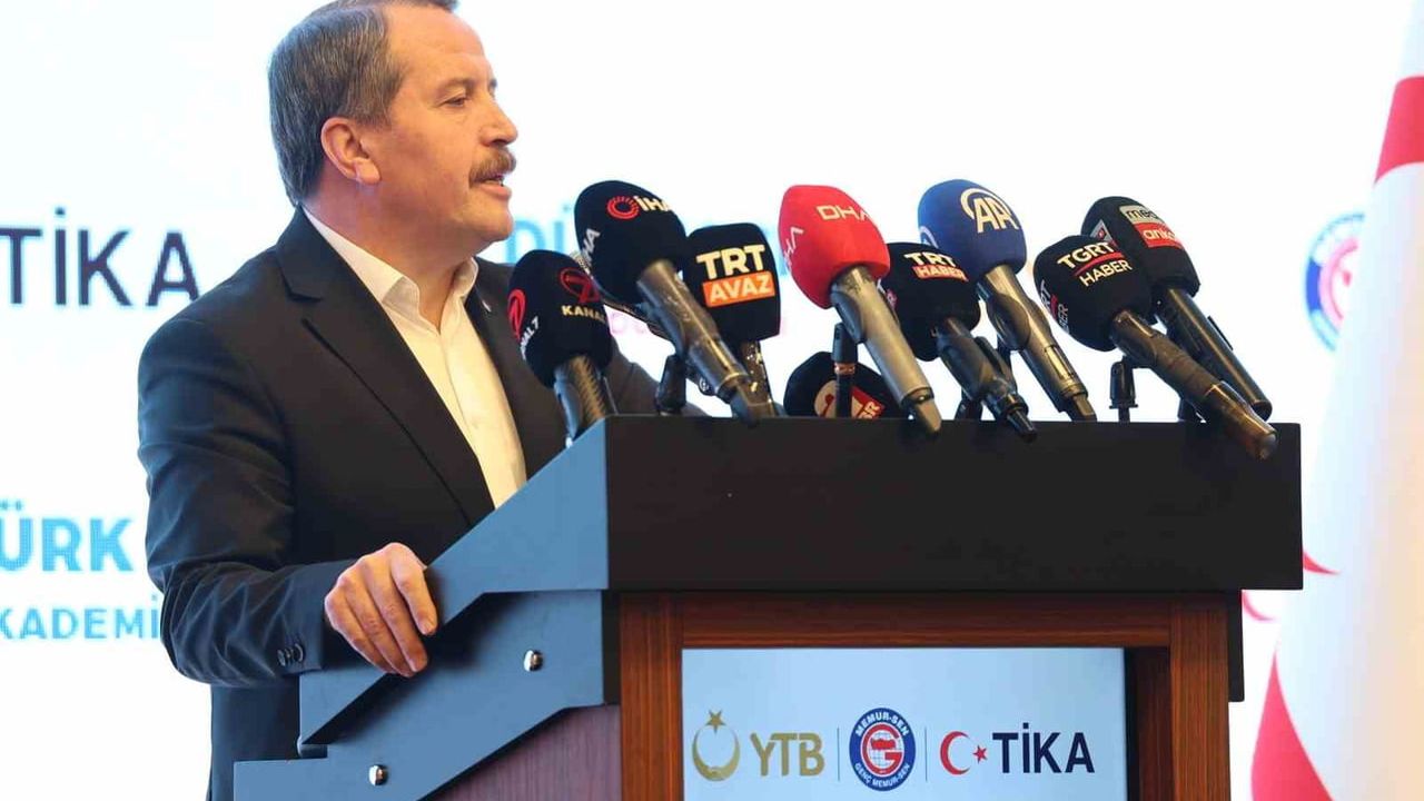 Genç Memur-Sen Türk Dünyası Akademisi Ödül Töreniyle Gençlerle Buluştu