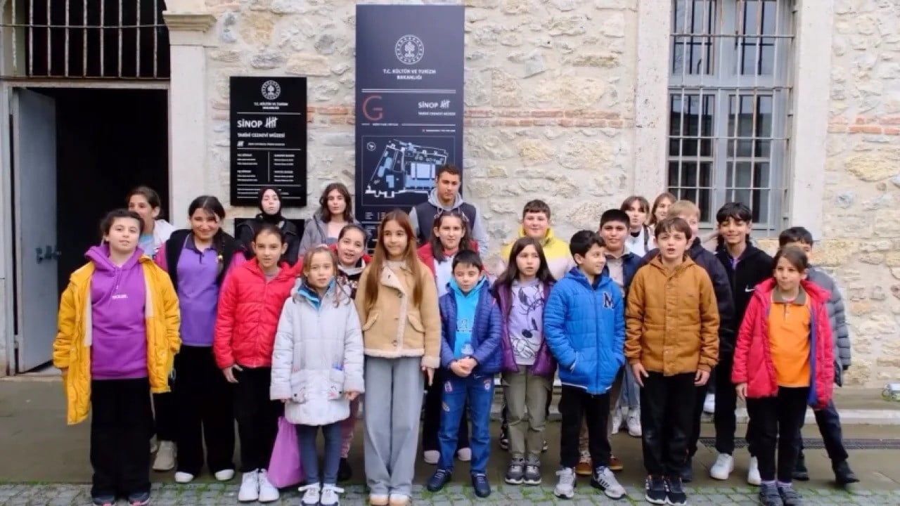 Gençler Sinop’u 'Sinopumuzu Tanıyalım' ile Keşfetti