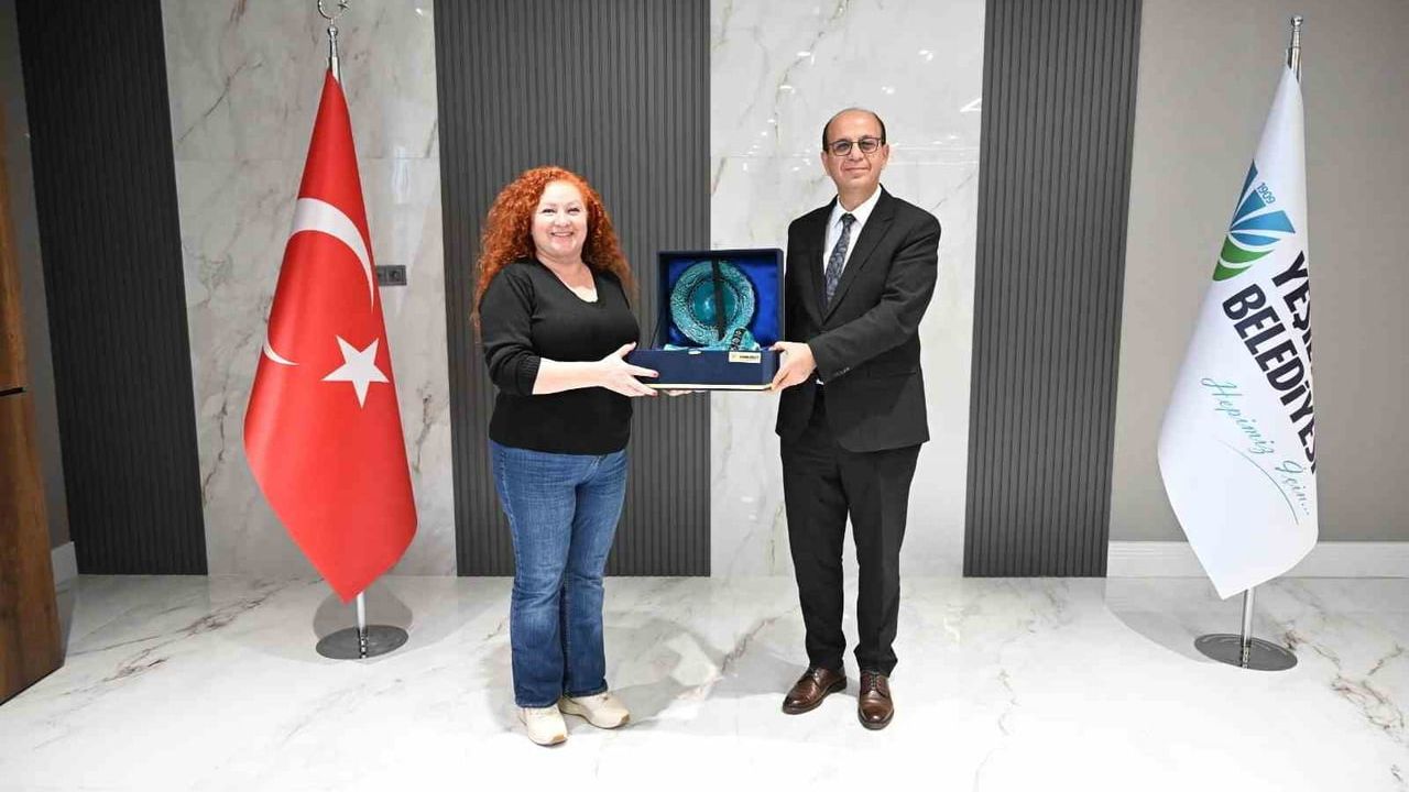 Gençlik ve Ailem Kısa Film Yarışması Konukları Başkan Geçit'i Ziyaret Etti