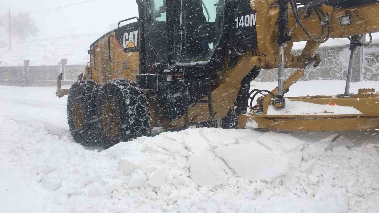 Gercüş'te 45 Köy Yolu Karla Mücadeleyle Ulaşıma Açıldı