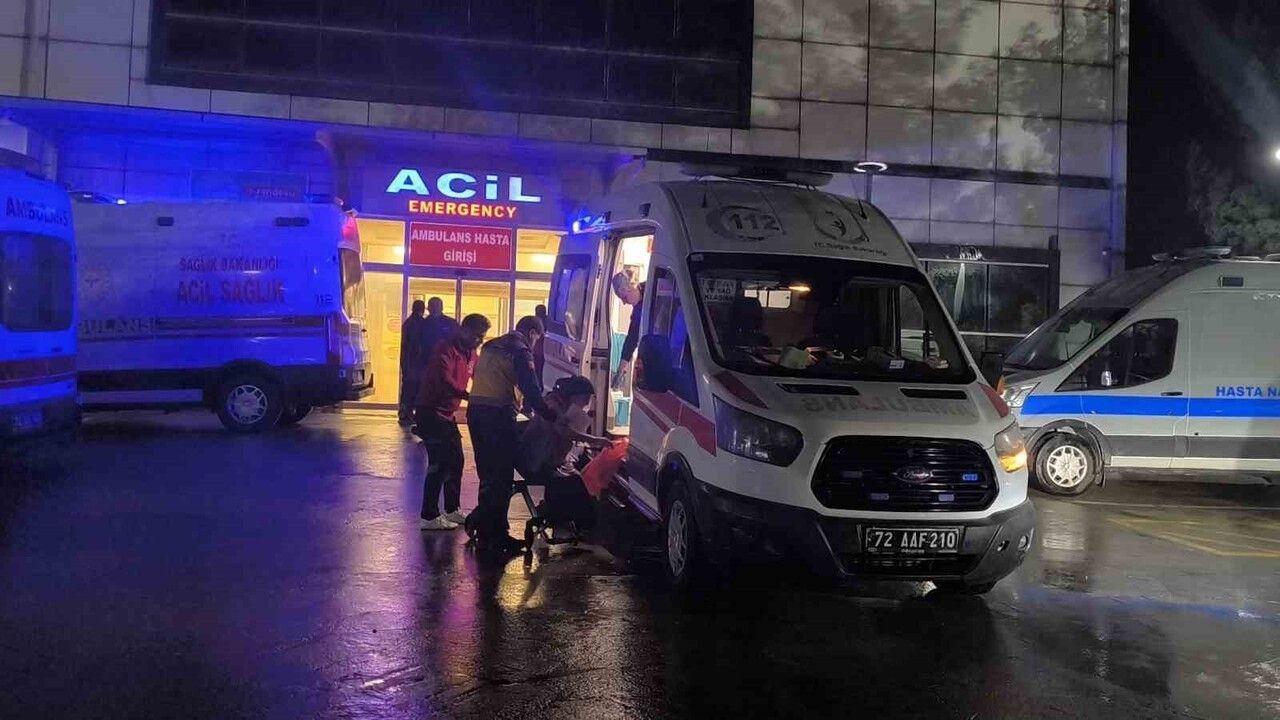 Gercüş’te karbonmonoksit zehirlenmesi: 4’ü çocuk 7 kişi hastaneye kaldırıldı