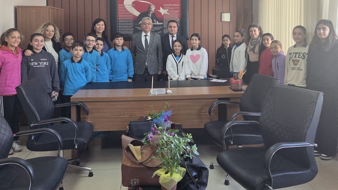 Germencik'te Matematiğin Doğayla Uyumu: 'The Hidden Mathematics Of Nature' E-Twinning Projesi