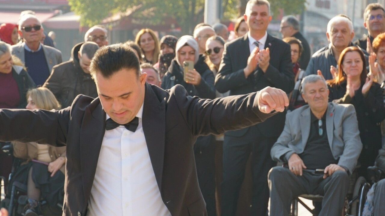 Gölcük'te Engelliler Günü: 'Bir gün değil, her gün beraberiz'