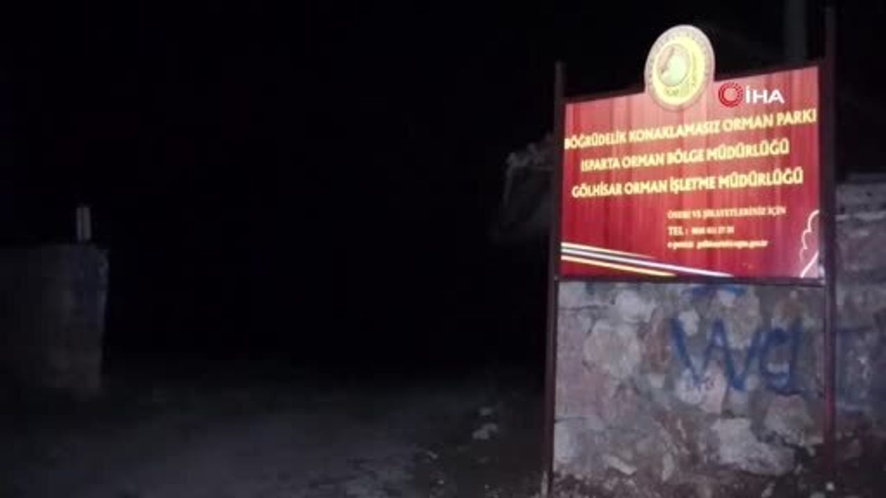 Gölhisar'da Gökyüzündeki Bilinmeyen Işık Panik Yarattı — Göktaşı Çıktı