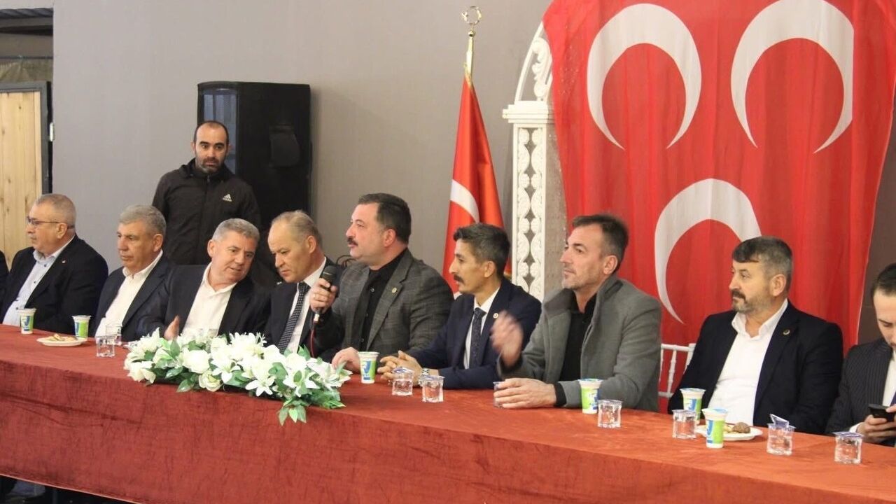 Gönen Çayı Kirliliği MHP Toplantısına Damga Vurdu