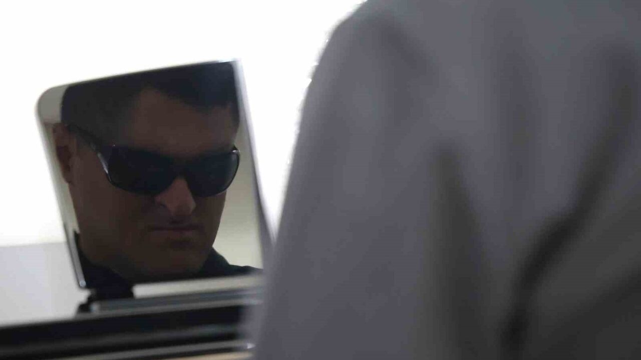 Görme Engelli Mehmet, Konservatuvardan Dereceyle Mezun Oldu — Dört Enstrümanda Ustalaştı