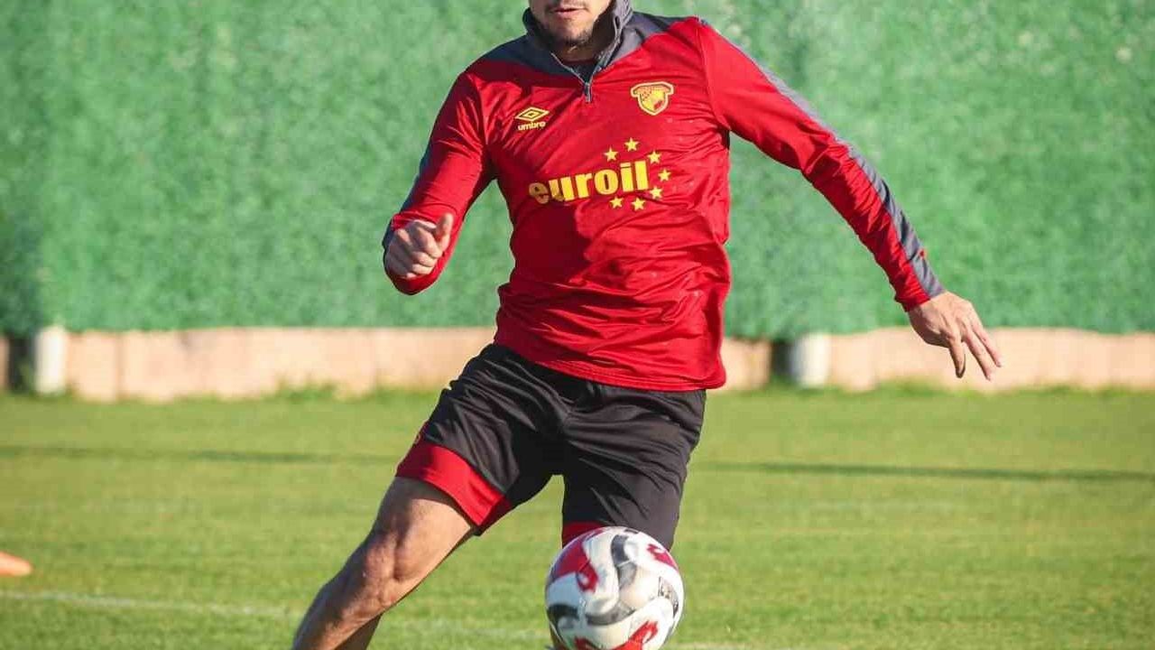 Göztepe'nin İlk Yarısının Yıldızı Juan: 6 Golle Öne Çıktı
