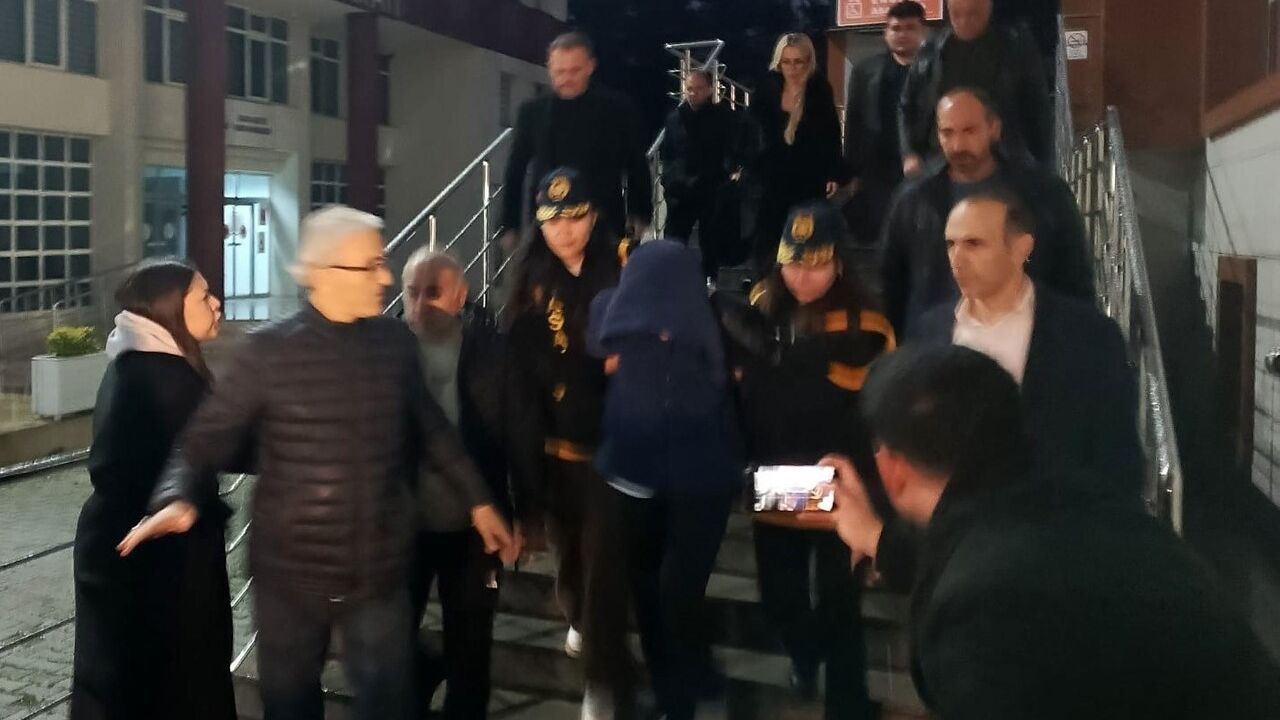 Güllü'nün Kızı Tuğyan Ülkem Gülter: Annemi Ben Kesinlikle Öldürmedim, Masumum