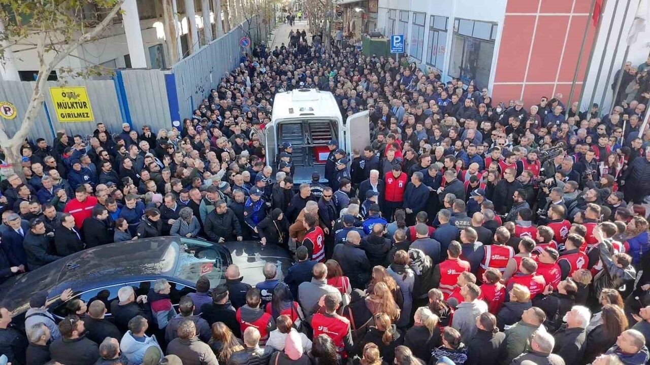 Gülşah Durbay’a Şehzadeler Belediyesi’nde Duygusal Veda