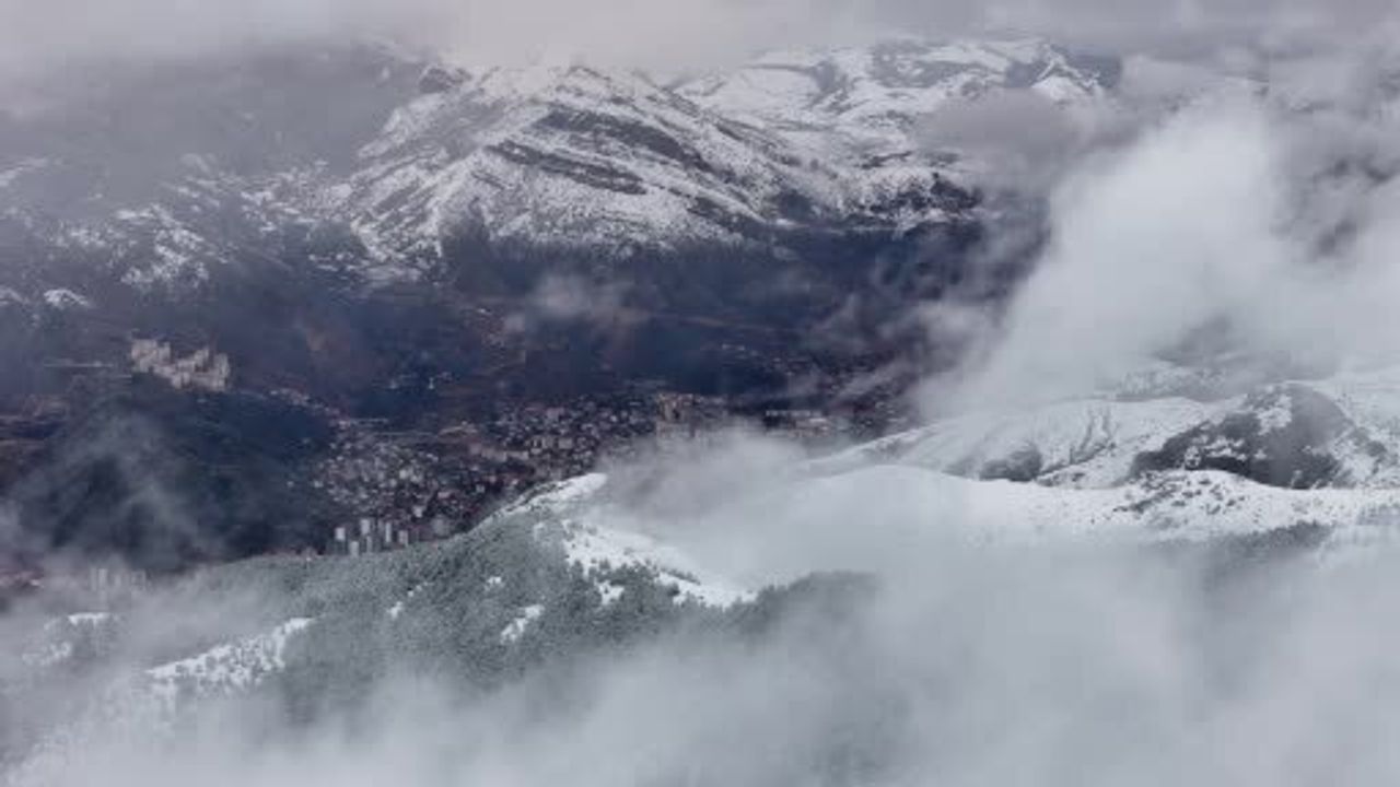 Gümüşhane Beyaza Büründü: Kar ve Sis Drone ile Kartpostallık Görüntüler