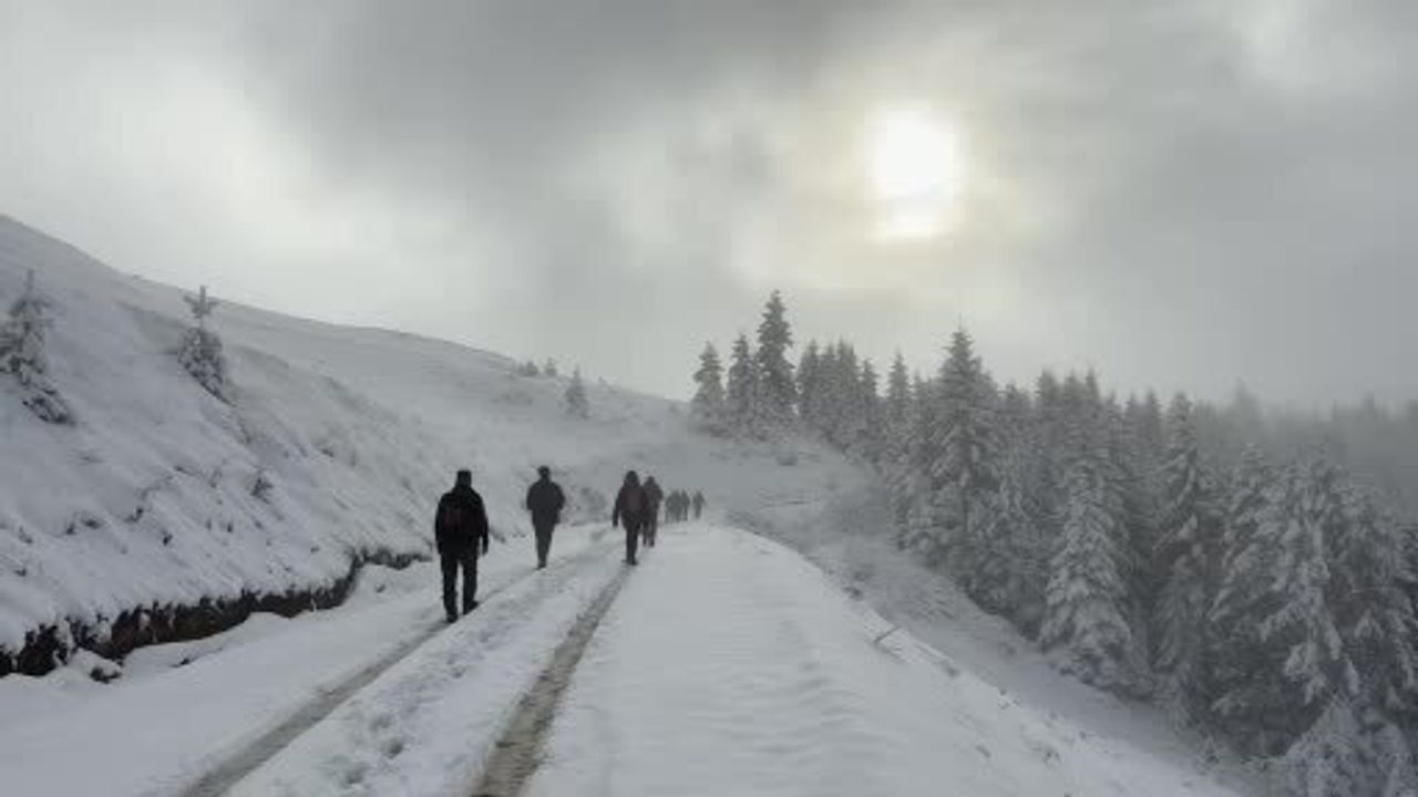 Gümüşhane'de Kartpostallık Doğa Yürüyüşü: GÜDAK Özkürtün'de 15 km