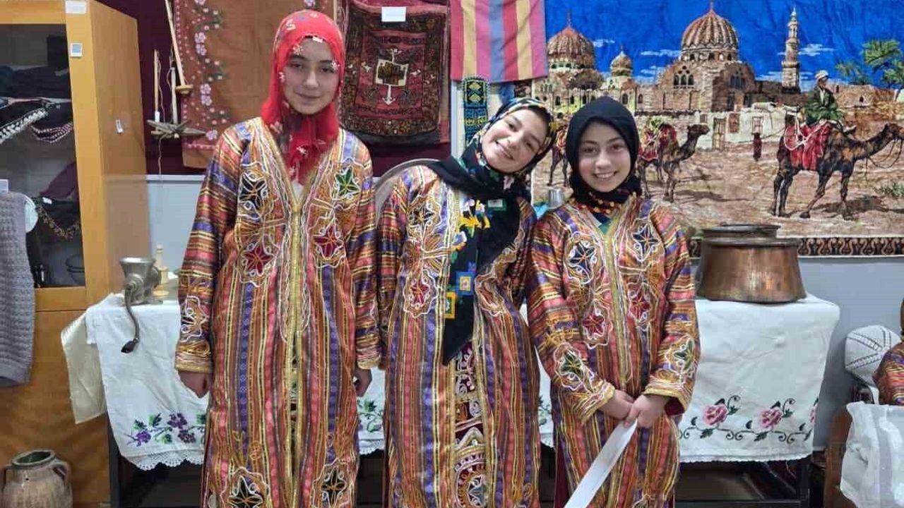 Gürün'de 'Unutulan Eşyaların Dili' Sergisi İlgi Gördü