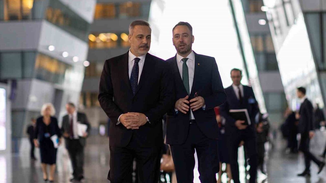 Hakan Fidan Brüksel'de Maxime Prevot ile Görüştü