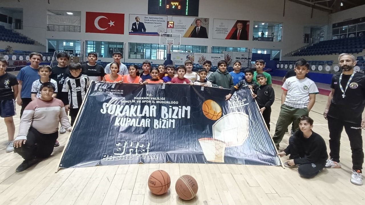 Hakkâri'de 3x3 Sokak Basketbolu Heyecanı