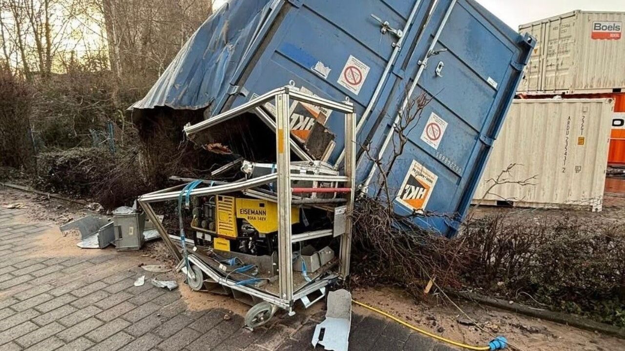 Hanau'da kontrollü patlatma beklenenden şiddetli: 28 konut hasar, 58 kişi evsiz