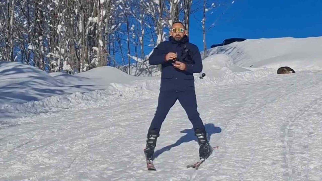 Handüzü'nde Elinde Çayla Kayak: Rize'de Kar Keyfi