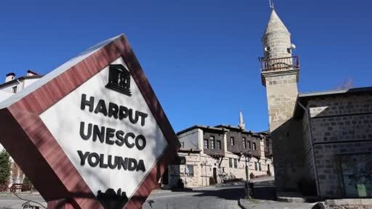 Harput'ta bahar havası: Elazığ'da kar yerine güneş