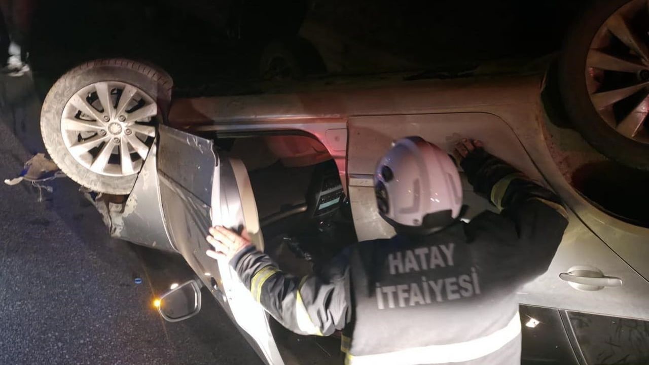 Hassa'da ters dönen otomobilde sürücü yaralandı