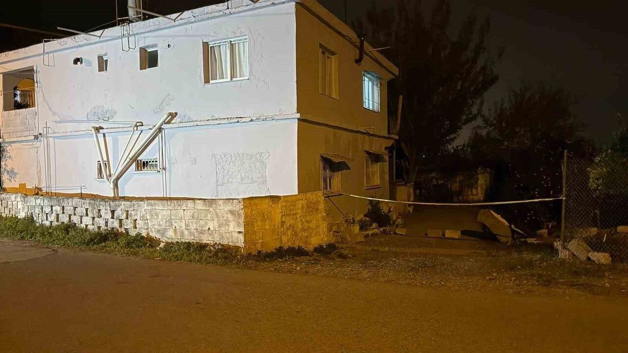 Hatay’da 77 yaşındaki koca eşini baltayla öldürüp banyoya gömdü