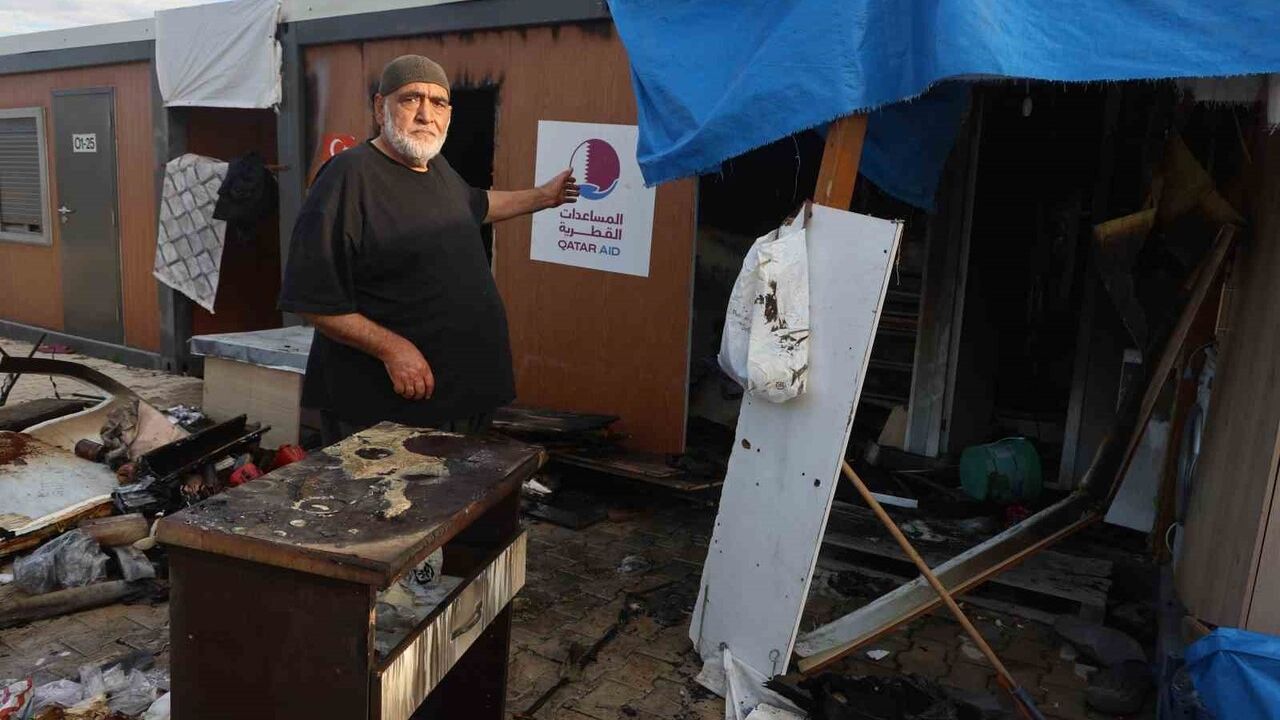 Hatay'da Konteyner Yangını: 67 Yaşındaki Depremzedelerin Eşyaları Kül Oldu