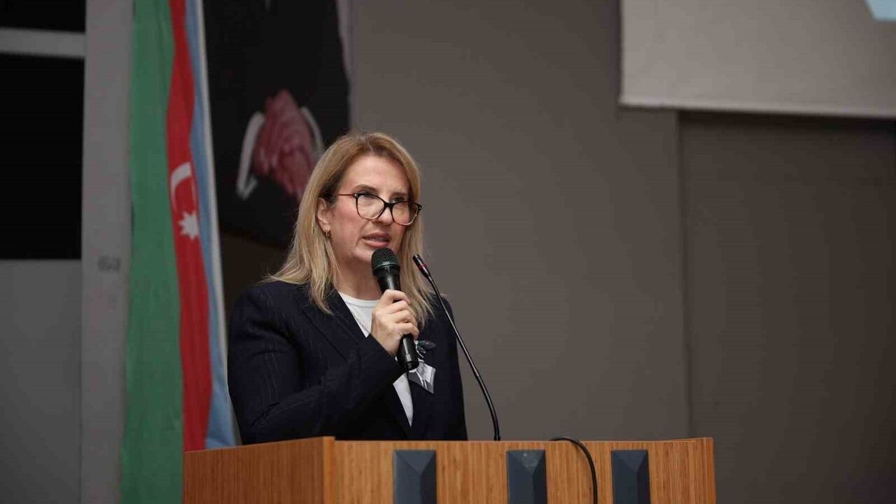 Heydar Aliyev Aliağa’da 22. Vefat Yıldönümünde Anıldı