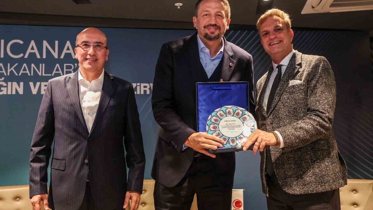 Hidayet Türkoğlu İz Bırakanlar Zirvesinde: Sağlık ve Sporun Geleceği