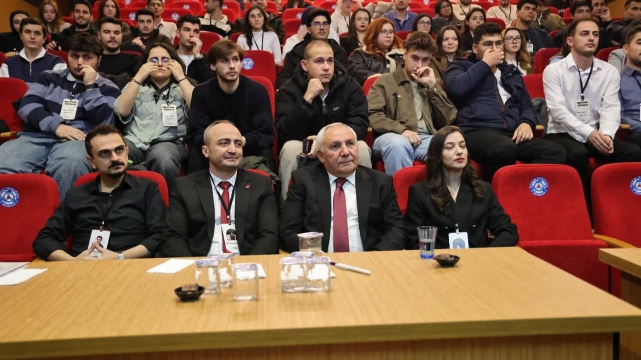 Ideathon Kütahya: DPÜ Genç Fikirlerle Geleceğe Işık Tuttu