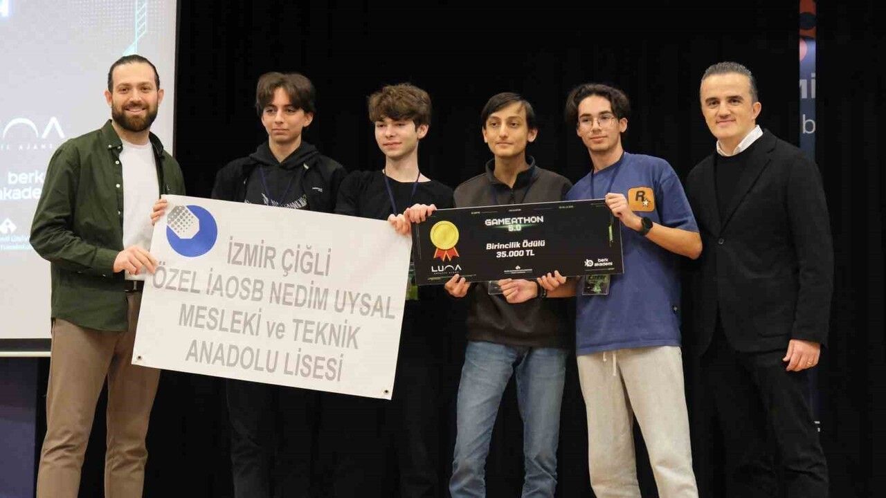 İEÜ Gameathon 5.0: Liseliler 24 Saatte 'Gölge' Temalı Oyunu Yarattı