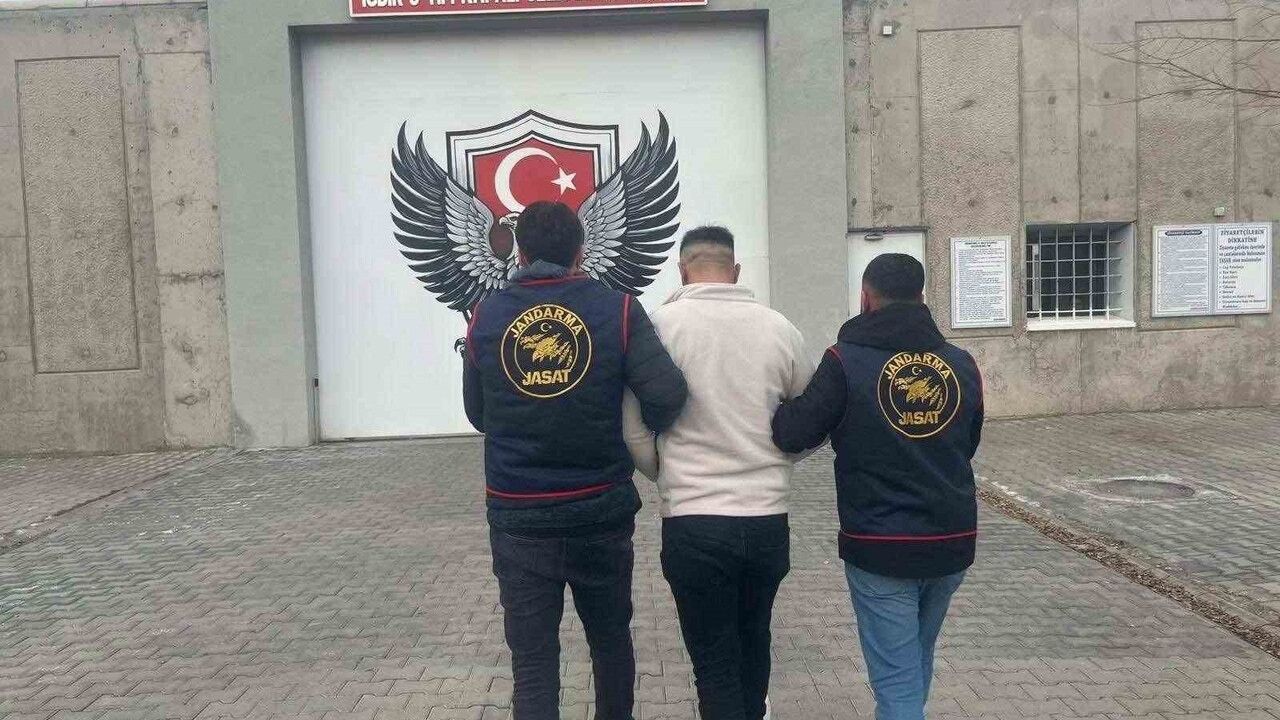 İğdır'da 26 Yıl Hapisle Aranan Şahıs JASAT Tarafından Yakalandı