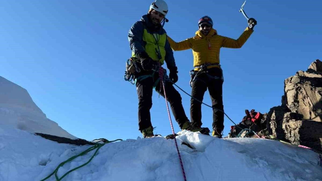 Iğdır’da dağcılıkta tarihi adım: Muhammet Akkuş birinci kademe antrenör oldu