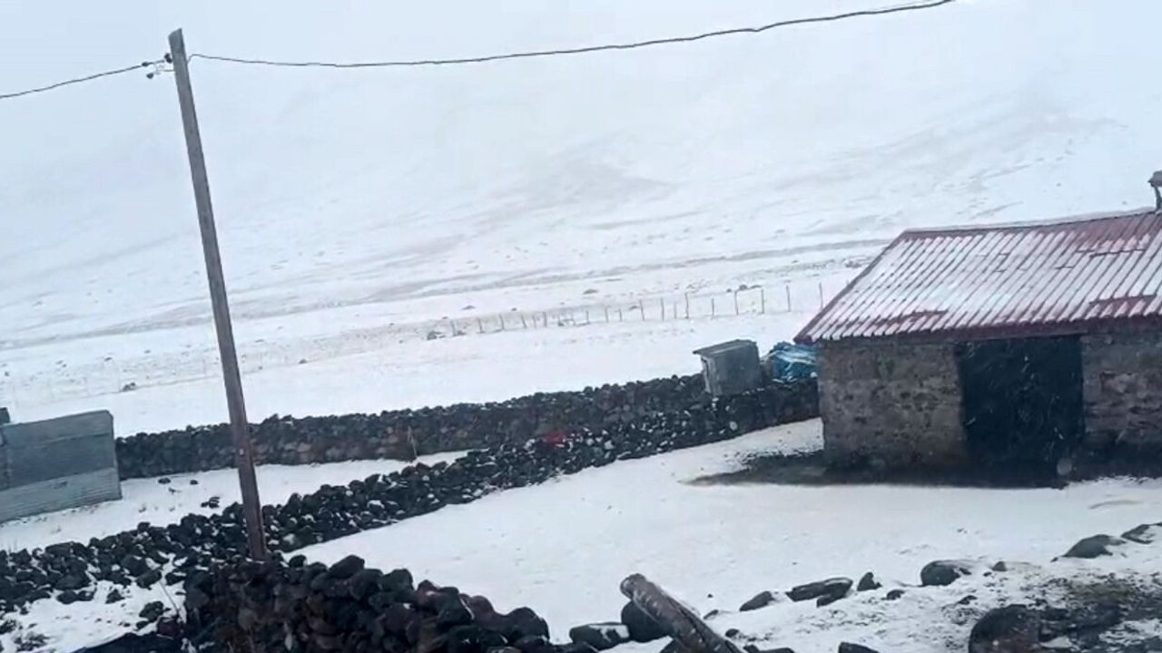 Iğdır’ın Yüksek Kesimleri Karla Beyaza Büründü