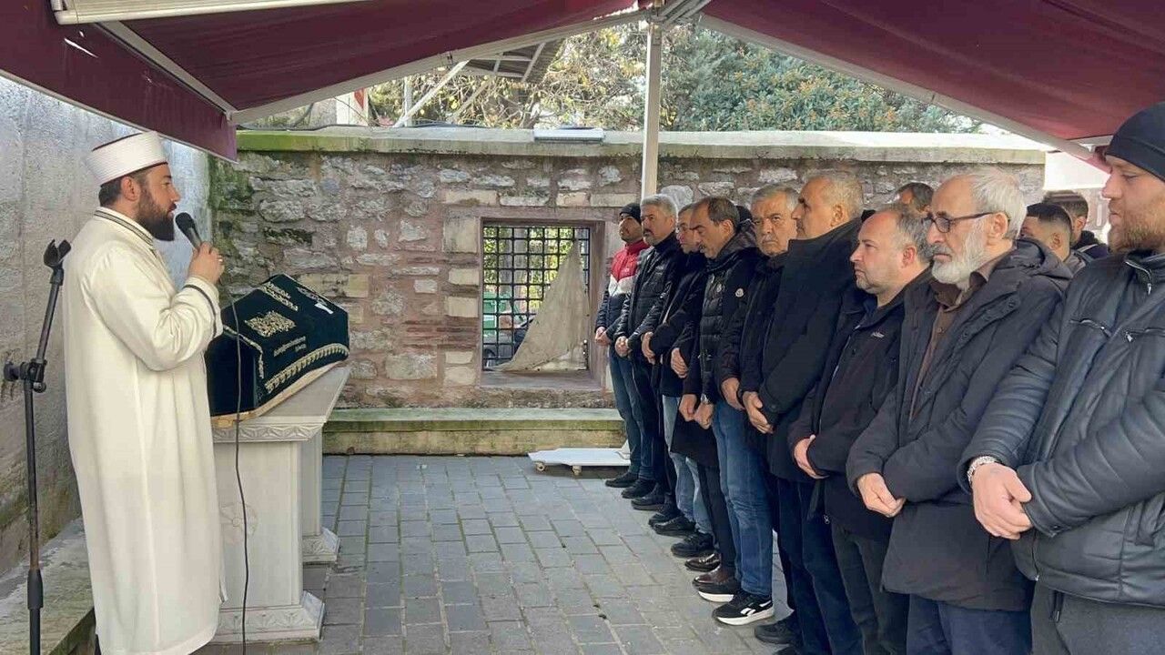 İhlas Haber Ajansı Taksim Muhabiri Sümer Avcı Vefat Etti — Fatih’te Uğurlandı