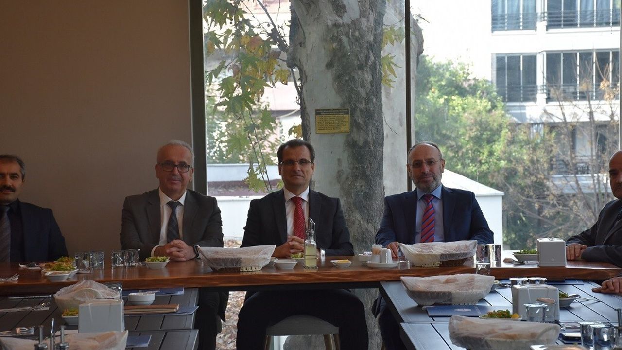 İlçe Müftüleri Mutat Toplantısı Salihli'de Yapıldı