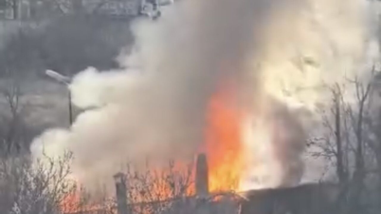 Ilgaz'da bahçe kulübesi alevlere teslim oldu