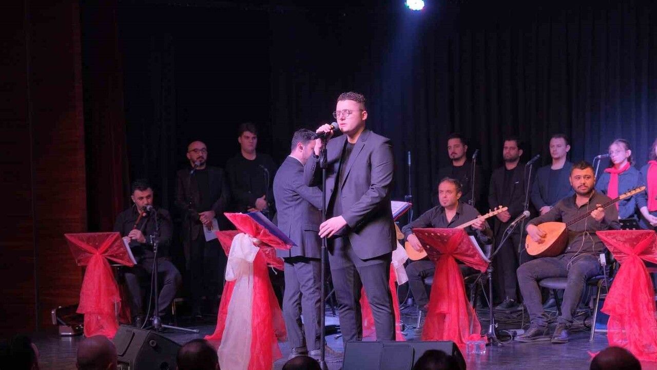 İnegöl Belediyesi THM Gençlik Korosu’ndan 'Türkülerle Anadolu' Konseri