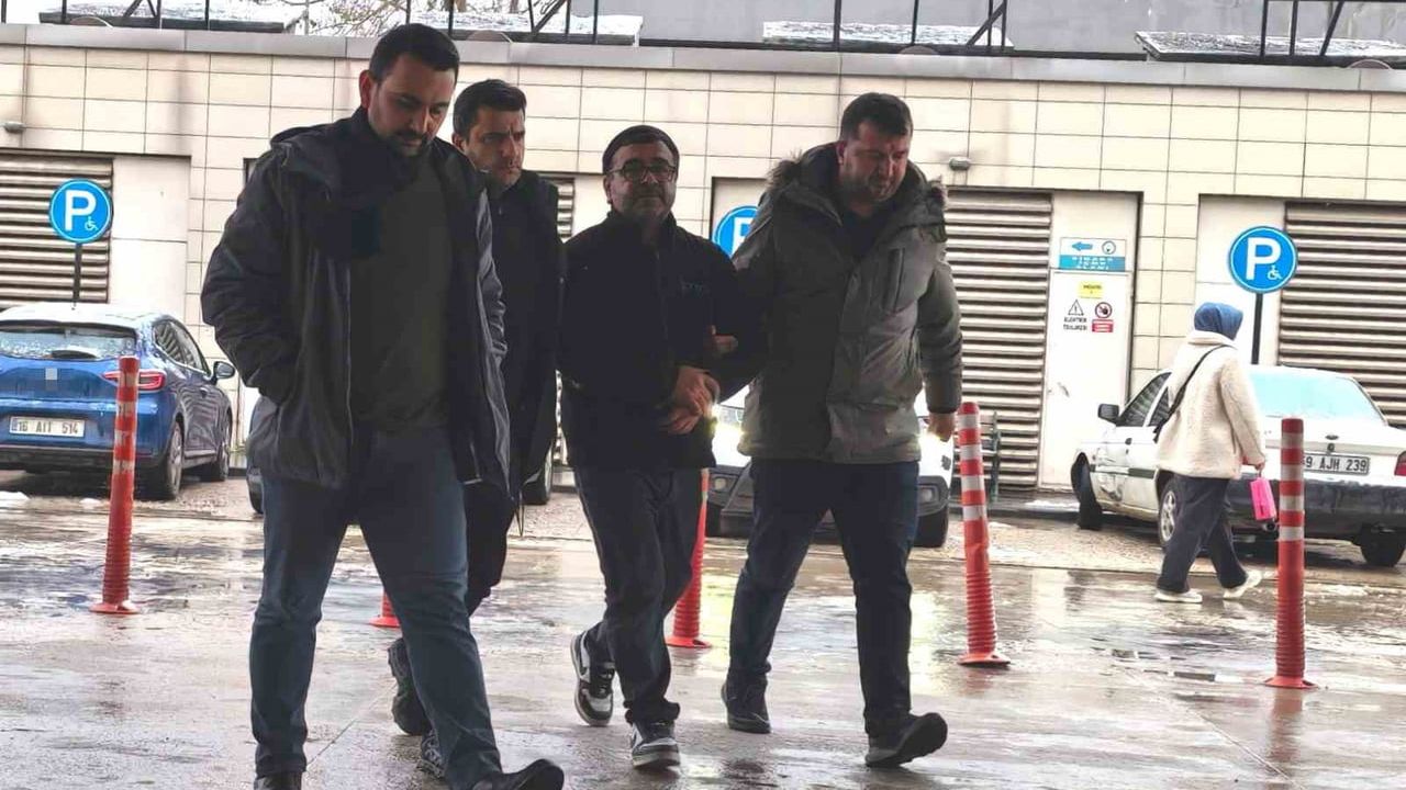 İnegöl'de 11 Yıl Hapisle Aranan Firari Sokakta Yakalandı