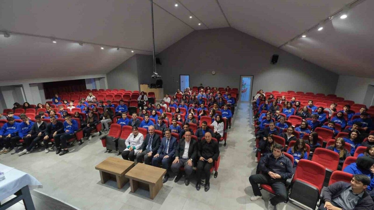 İnegöl’de Genç Bakış: Başkan Alper Taban Altın Nesil Lisesi Öğrencileriyle Buluştu