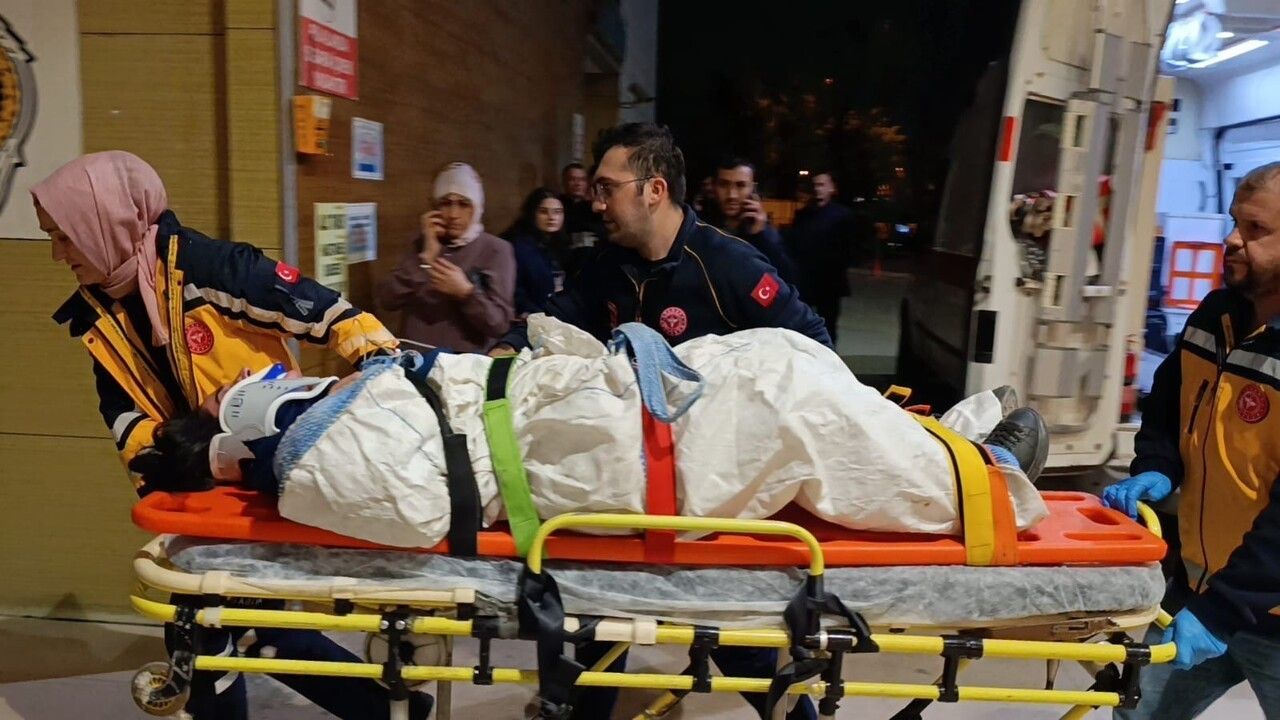 İnegöl'de Marketin Yük Asansöründe İşçi Ağır Yaralandı