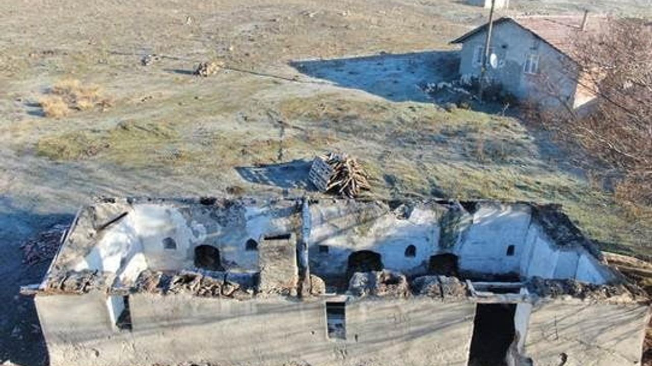 İnönü Belediyesi Dutluca'da Mezarlık Altyapısını Hazırladı, Çamaşırhane Tadilatı Başladı