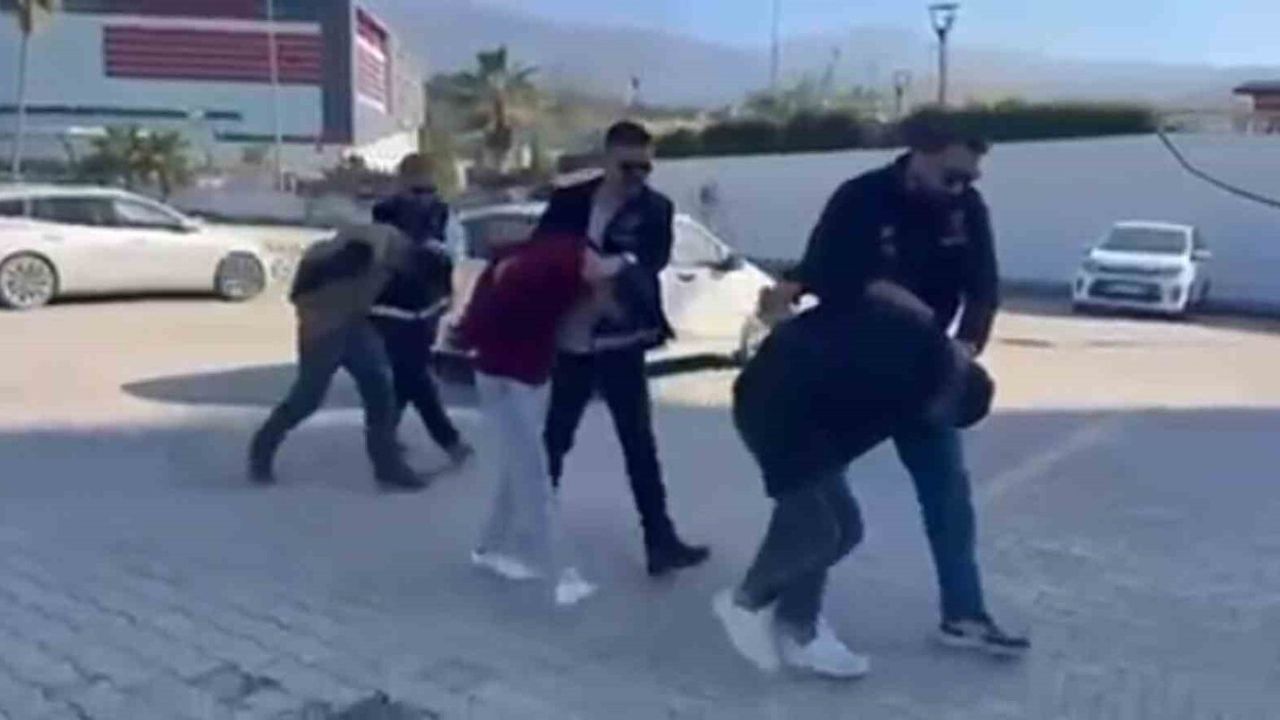 İskenderun'da Aranan 3 Şahıs Yakalandı — 2 Tutuklama