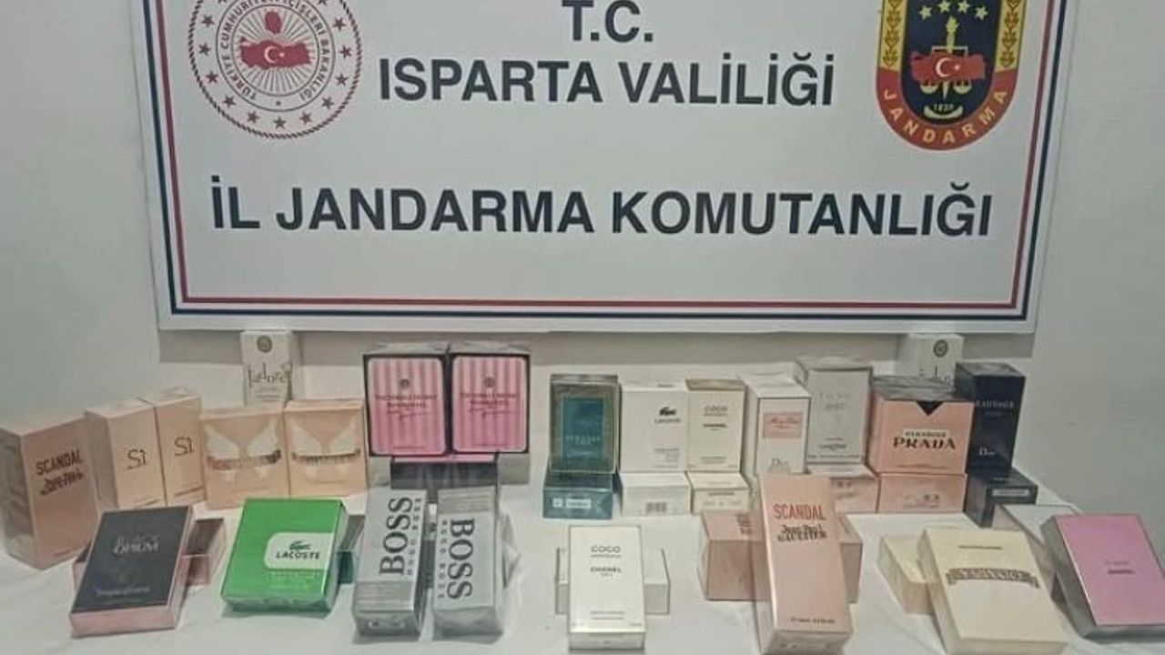 Isparta'da Kaçak İçki ve Parfüm Operasyonu: 4 Şüpheliye Adli İşlem