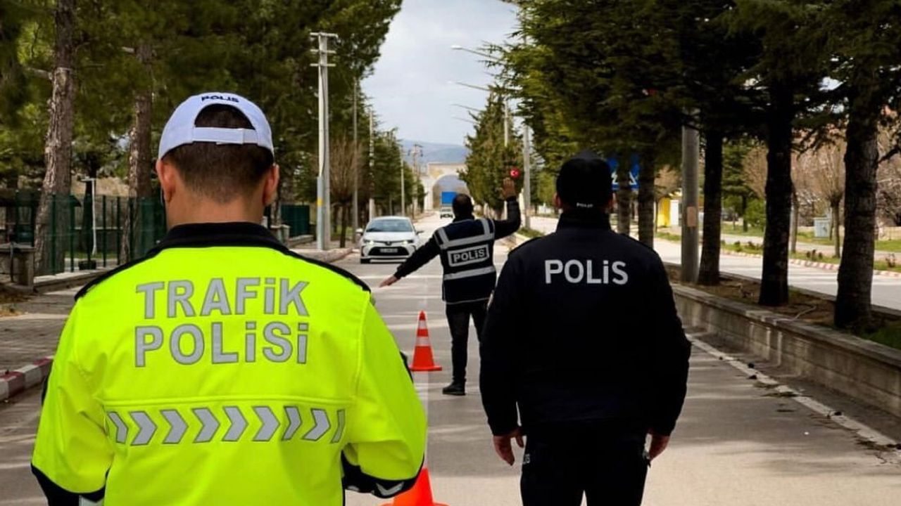 Isparta'da Polis Denetimleri: 34 Aranan Şahıs Yakalandı