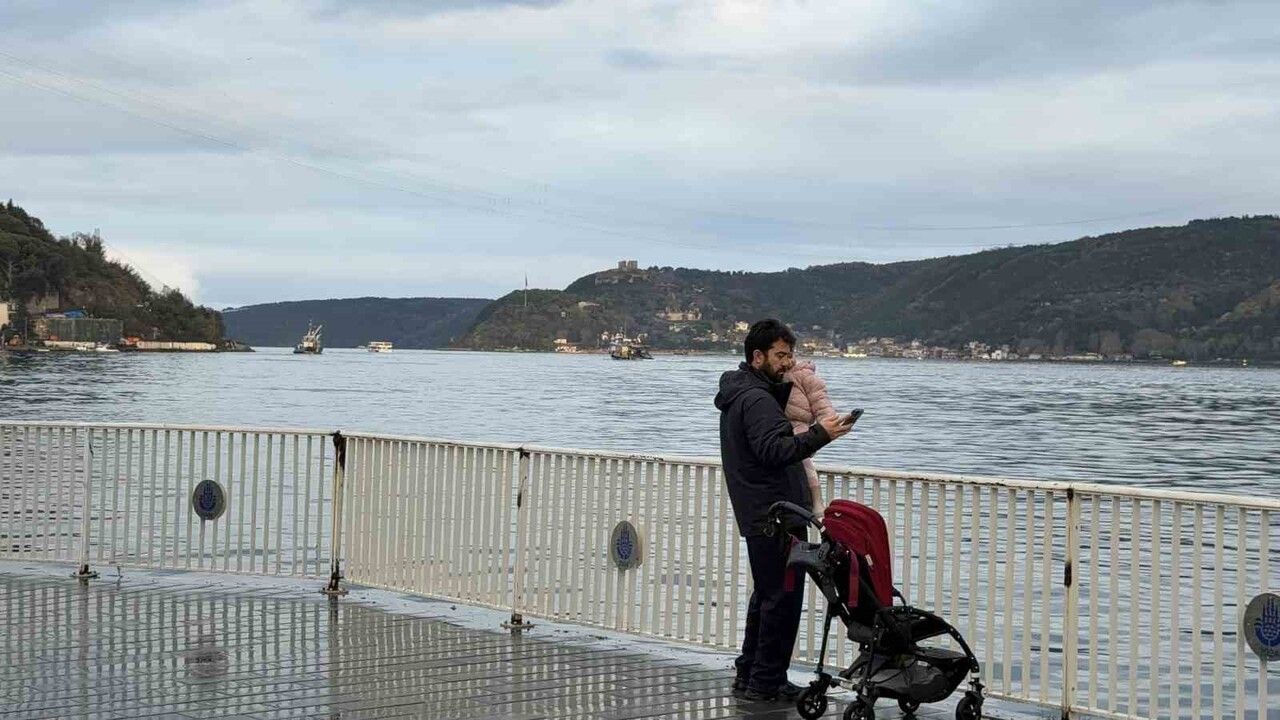 İstanbul Boğazı'nda Gökkuşağı Şöleni — Sarıyer'de Kartpostallık Görüntüler