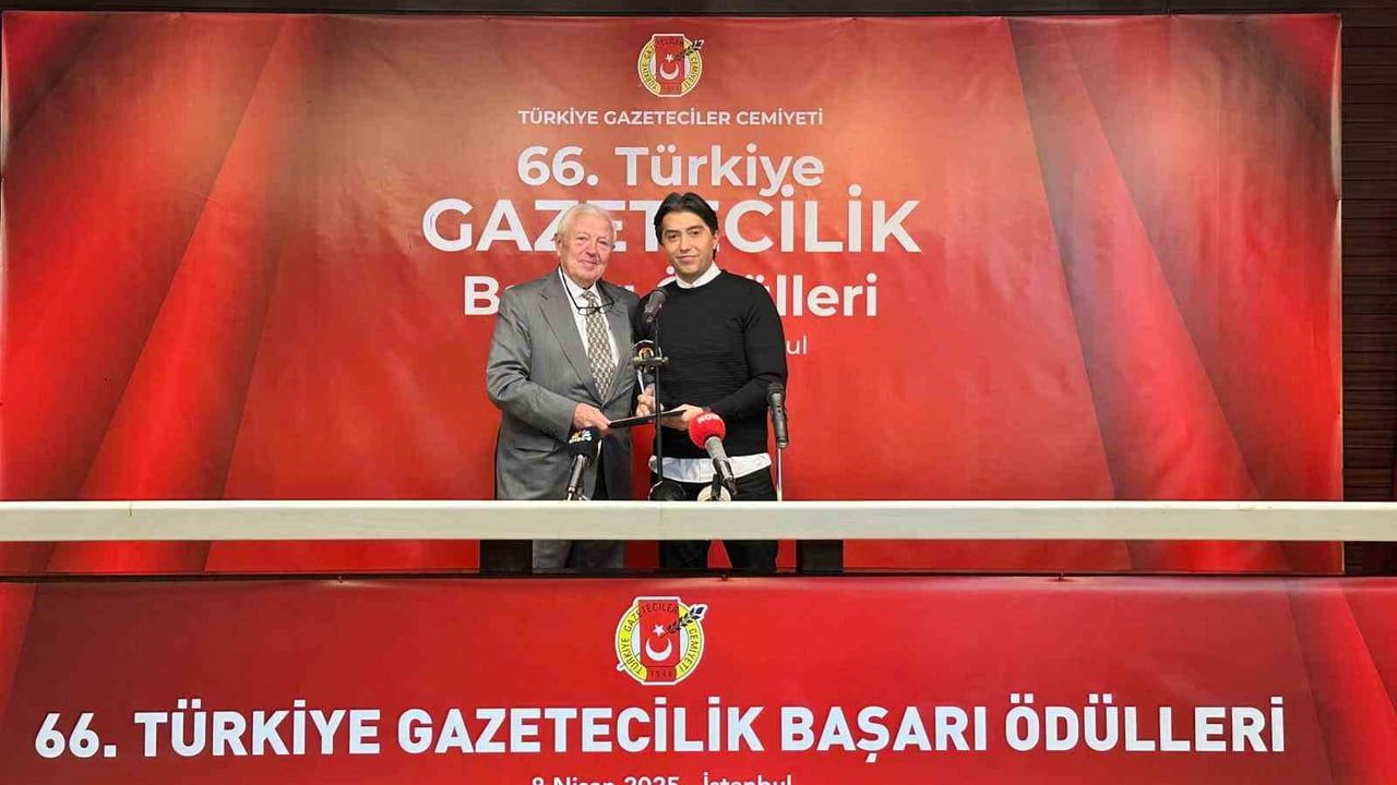 İstanbul'da Gazeteci Emrullah Erdinç Gözaltına Alındı
