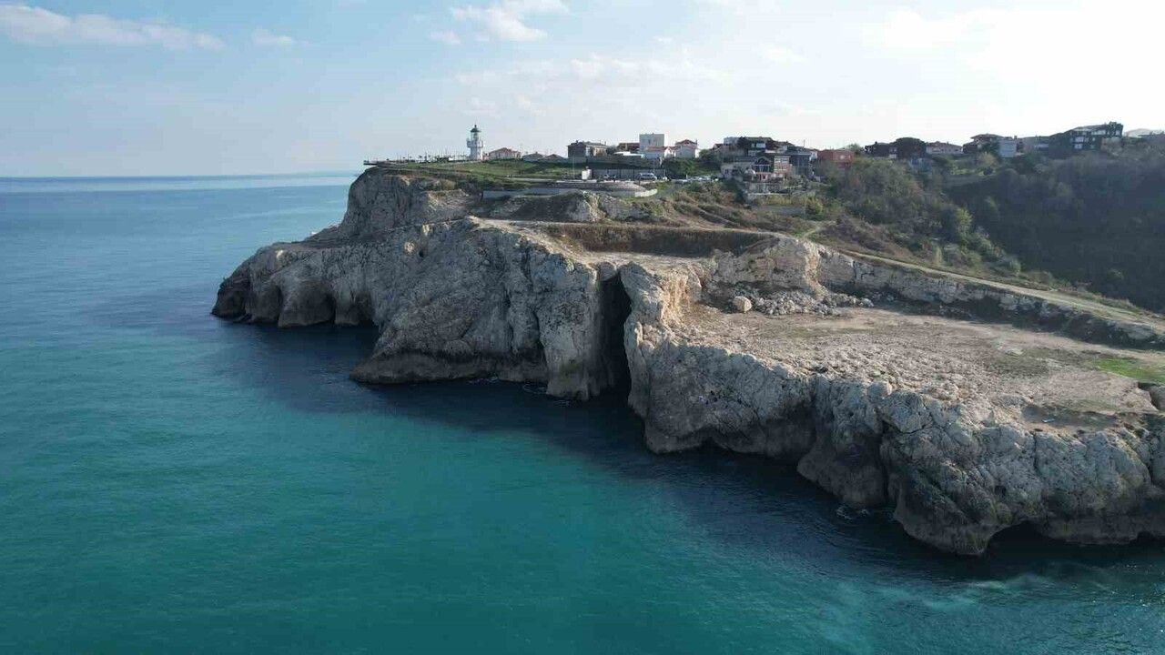 İstanbul'da Karaburun: Karadeniz kıyısında Ege'yi andıran mağaralar