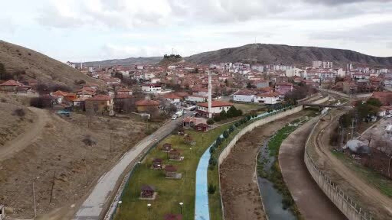 İstanbul’dan Yozgat’a Döndü: Şefaatli’de Binlerce Hindi Üreten Hasan Şahan